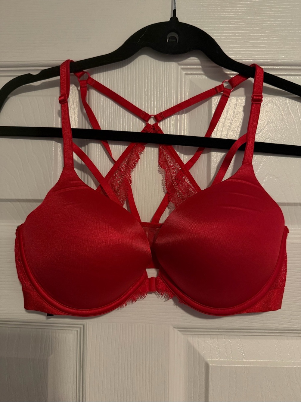 VS very sexy Strappy Lace-Back Push-Up Bra — Red